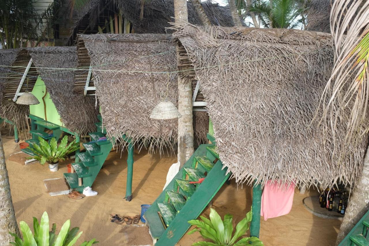Oynise Beach Cabin Galle Ngoại thất bức ảnh