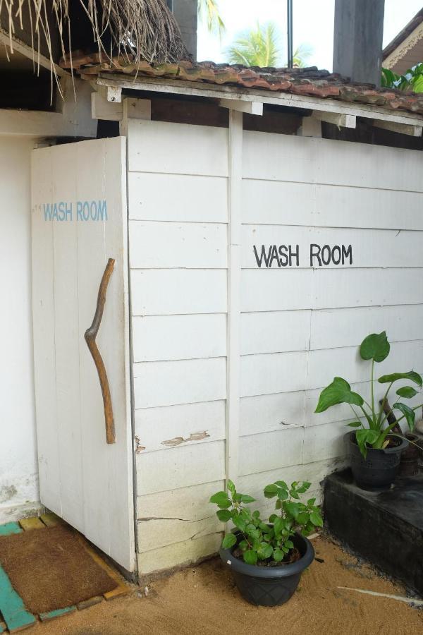Oynise Beach Cabin Galle Ngoại thất bức ảnh