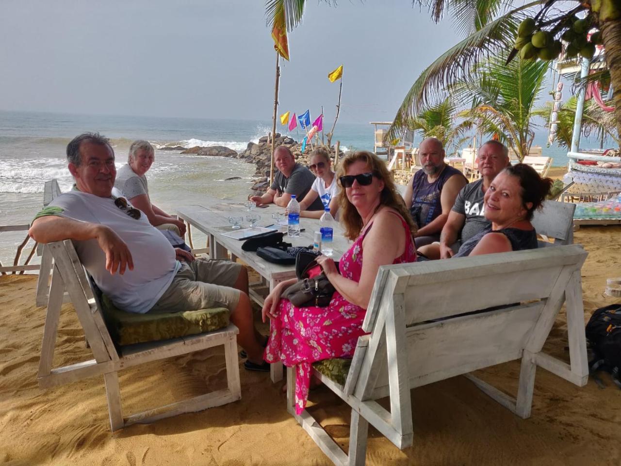 Oynise Beach Cabin Galle Ngoại thất bức ảnh